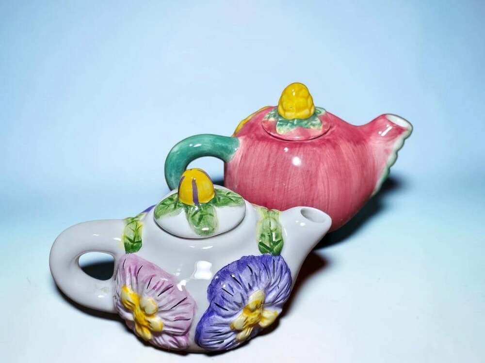 Asia Master Group Ceramic Miniature Teapot Set Pansy Sunflower Floral Decorative